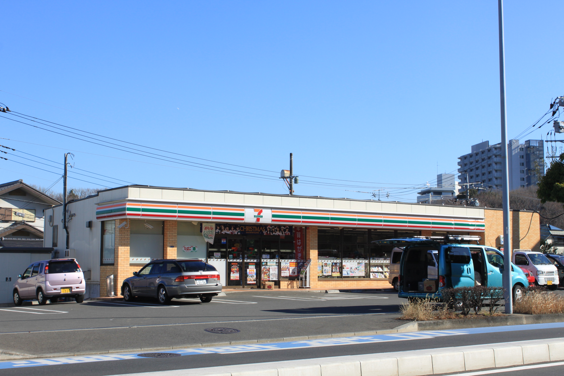 Convenience store. 230m to Seven-Eleven (convenience store)