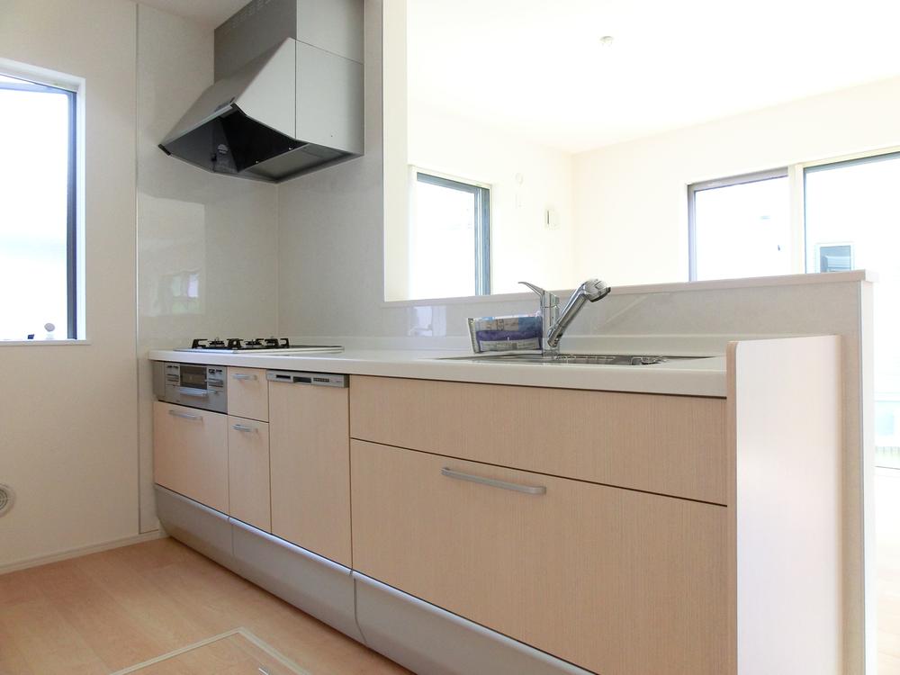 Kitchen. It is a photograph of the kitchen in the same subdivision.