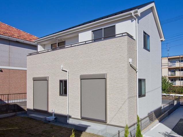 Local appearance photo. Local (12 May 2013) Shooting