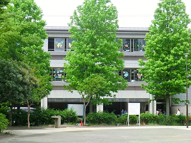 kindergarten ・ Nursery. 331m to Yokohama dawn kindergarten