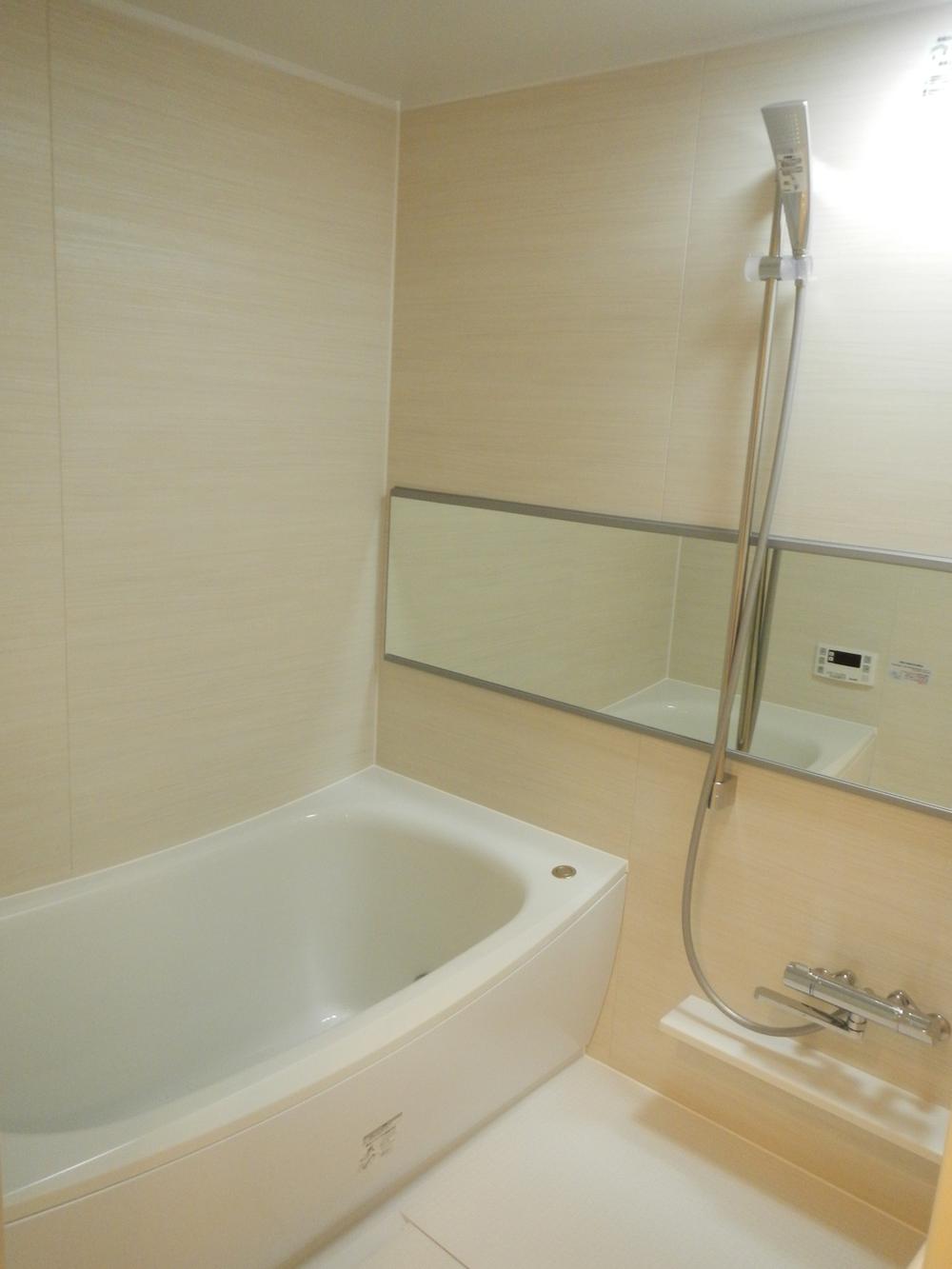 Bathroom. Unit bus new exchange 1418