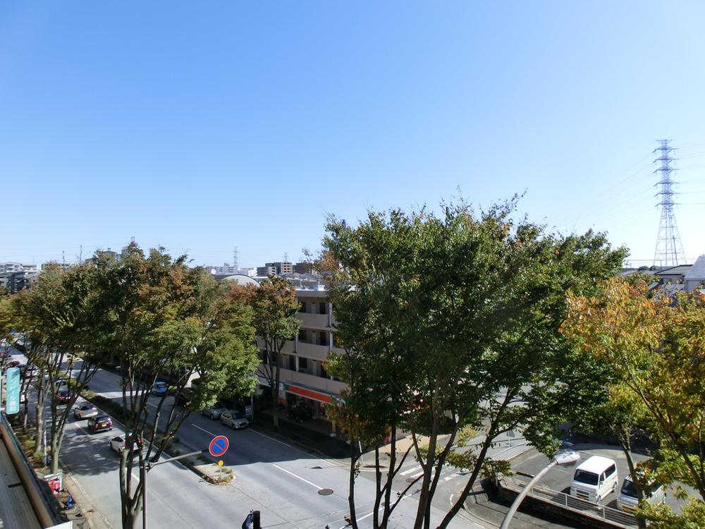 View photos from the dwelling unit. Per hill, View ・ Yang per good