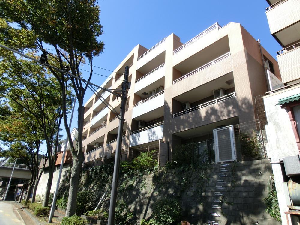 Local appearance photo. Living environment is good of Mototeki apartment.