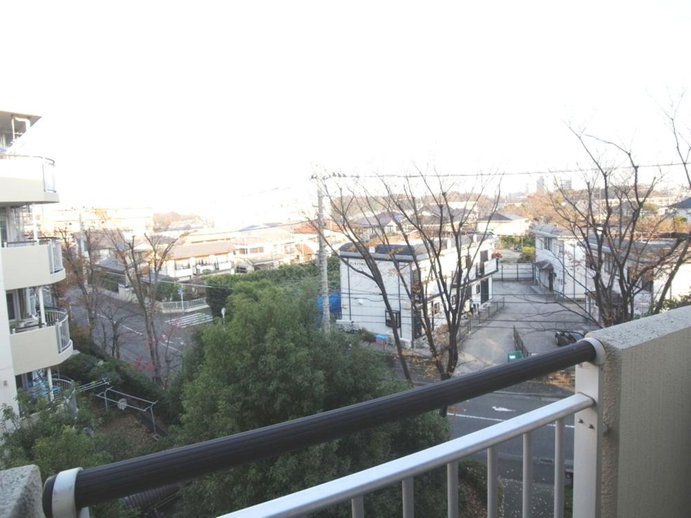 View photos from the dwelling unit. View from 6 Pledge Western-style side balcony (December 2013) Shooting