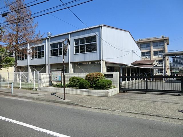 Junior high school. 487m to Yokosuka Municipal Kurihama junior high school