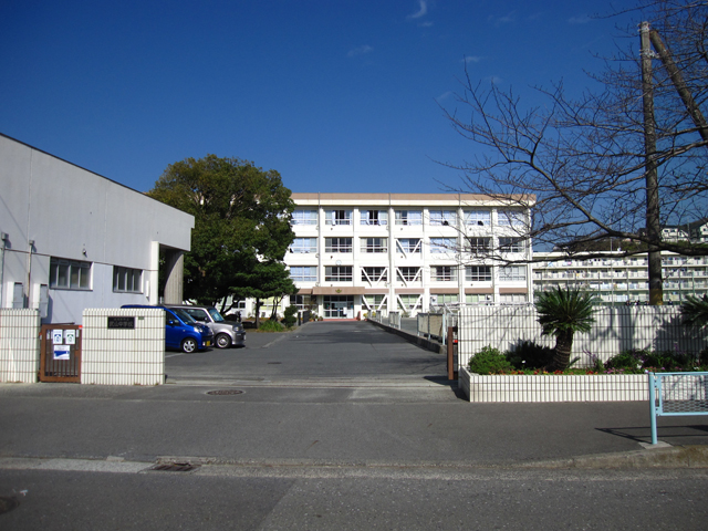 Junior high school. 1149m to Yokosuka Municipal Takeyama junior high school (junior high school)