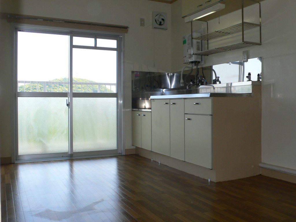 Living and room. Photo is the same type ・ It is another dwelling unit.