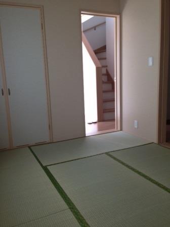 Non-living room. Indoor (September 2013) Shooting