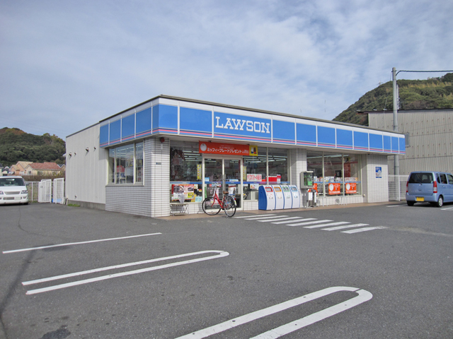 Convenience store. 433m until Lawson Yokosuka Funakura store (convenience store)