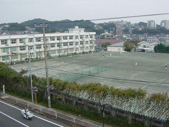 Junior high school. 940m to Yokosuka City Ikegami junior high school