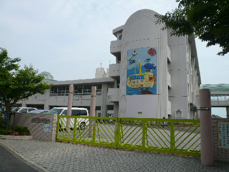Primary school. 772m to Yokosuka Municipal Nobi Higashi elementary school (elementary school)
