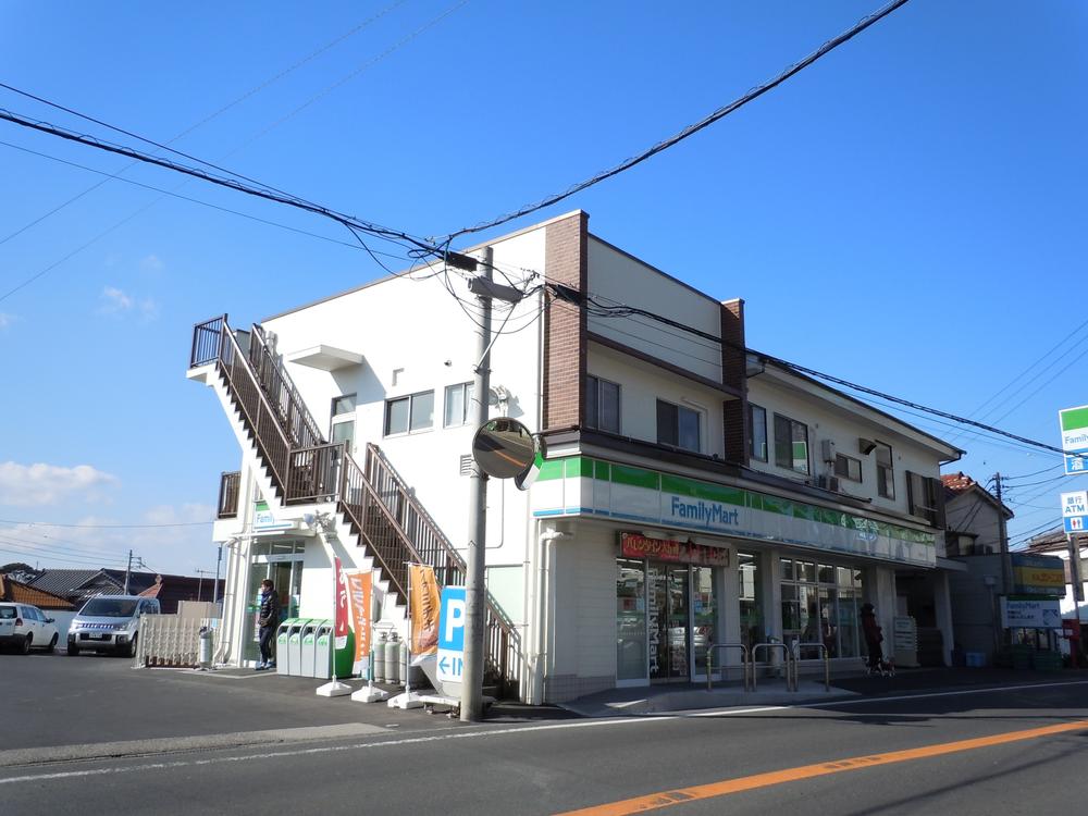 Convenience store. 1920m to FamilyMart Yokosuka Akiya shop