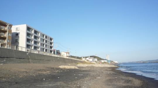 Local appearance photo.  ■ October 2007 Built, Mansion of oceanfront is