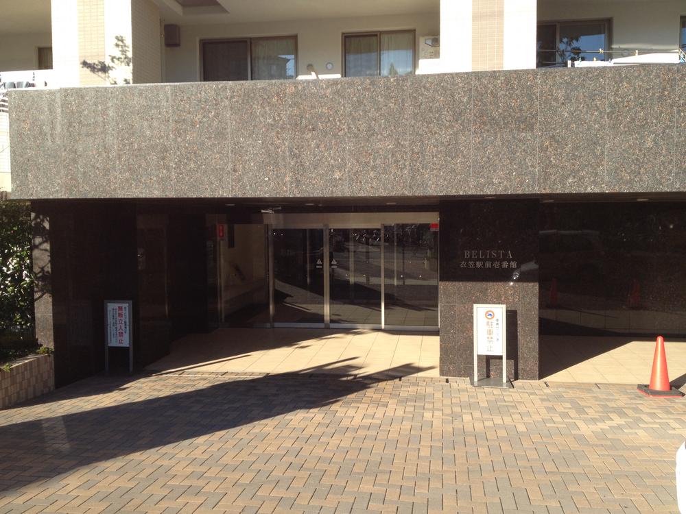Entrance. Common areas
