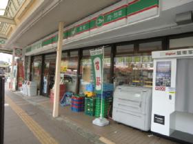 Convenience store. STORE100 Oppama-cho 3-chome up (convenience store) 280m