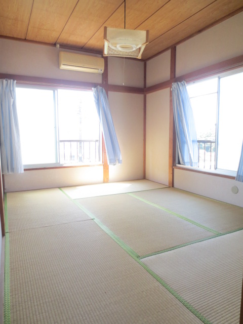 Living and room