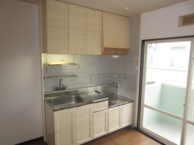 Kitchen. Bicycle-parking space