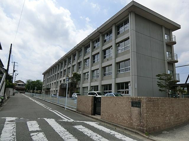 Junior high school. 1442m to Yokosuka Municipal Takatori Junior High School