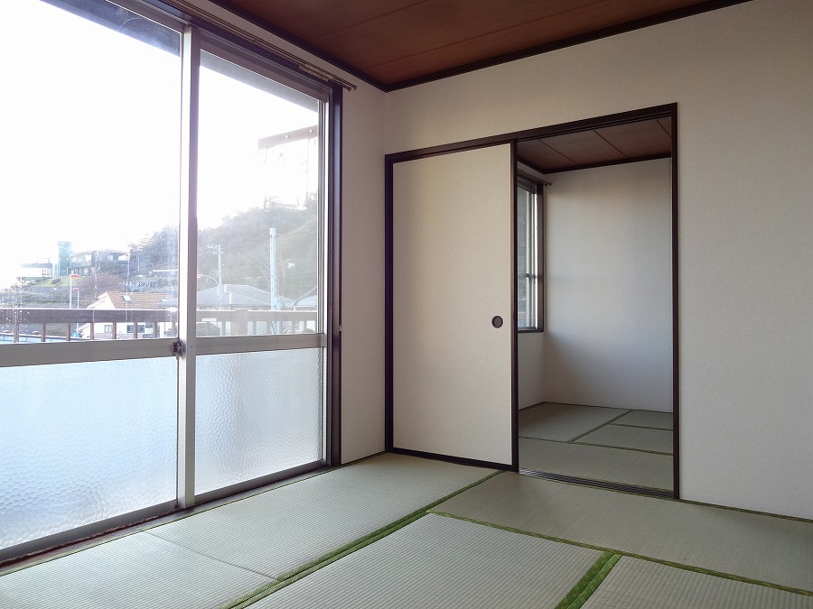 Other room space. Is Tsuzukiai