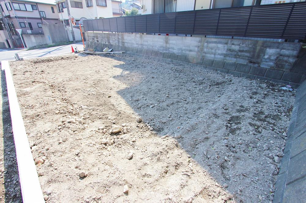 Local appearance photo. Local (10 May 2013) shooting 1 Building