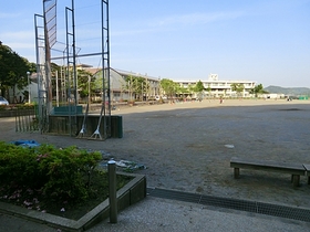 Junior high school. 1760m to Yokosuka Municipal Okusu junior high school (junior high school)