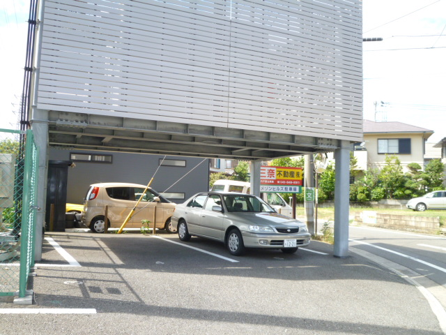 Parking lot