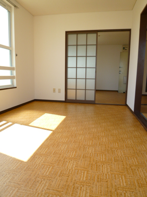 Other room space. Western-style 6 Pledge