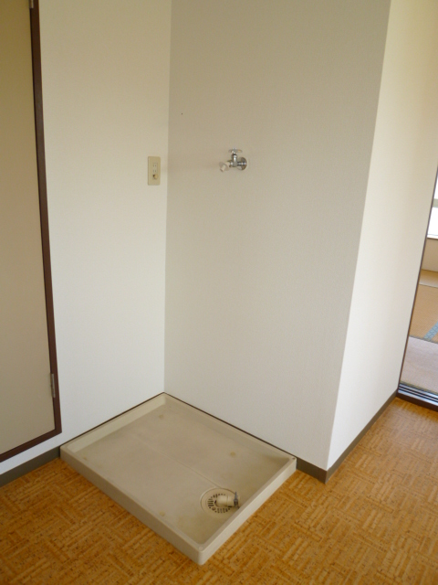 Other. Washing machine Storage