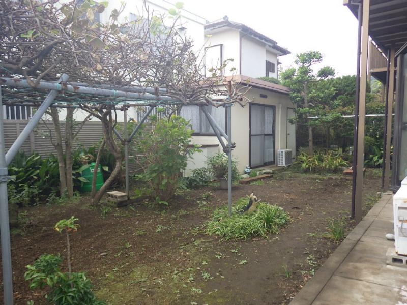 Garden. South garden has taken widely. 
