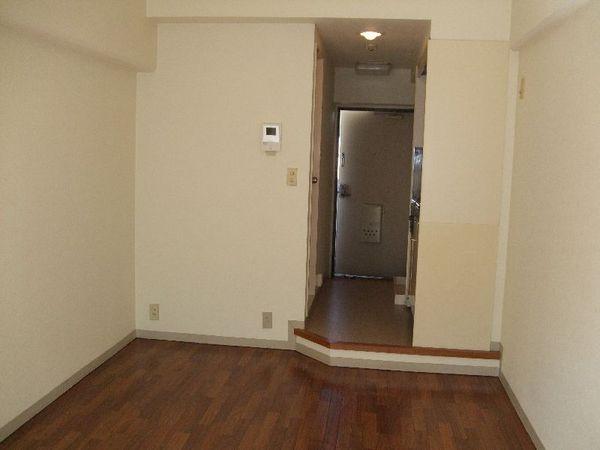 Living and room. Chamber from the veranda