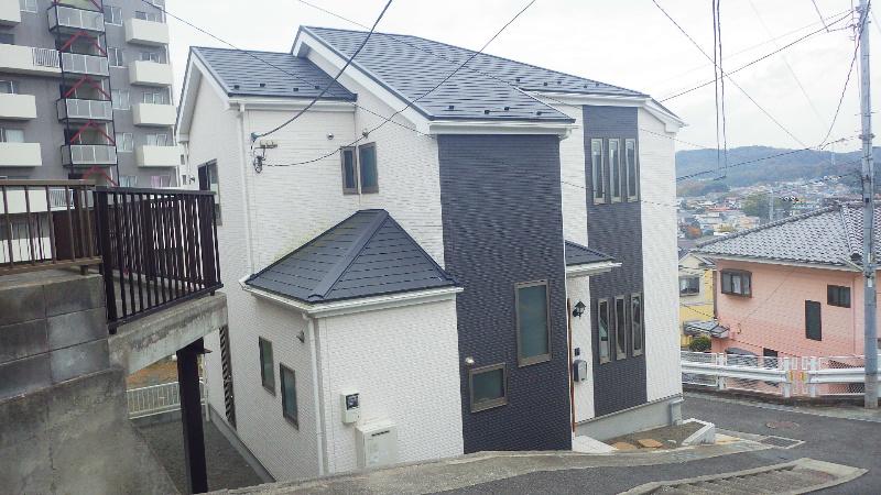 Local appearance photo. Open-minded detached for the corner lot