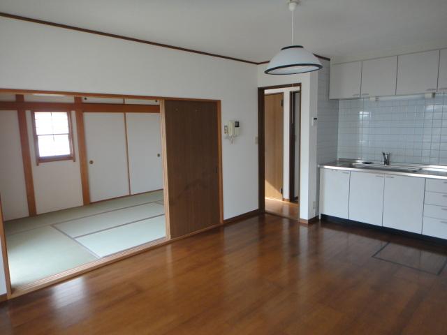 Living. LDK. Is a Japanese-style room right next to.