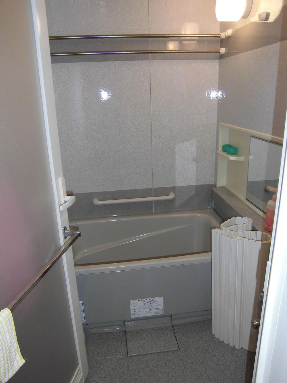 Bathroom. Indoor (September 2012) shooting