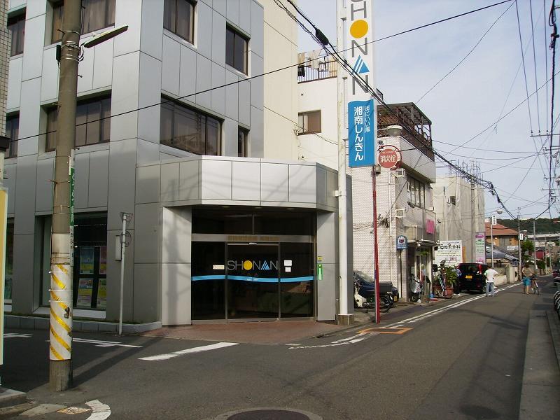 Other. The post office is in front of the station ・ Shinkin ・ Bank