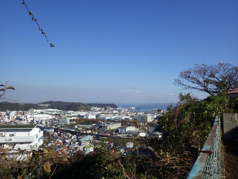 View photos from the dwelling unit. Also looks sea