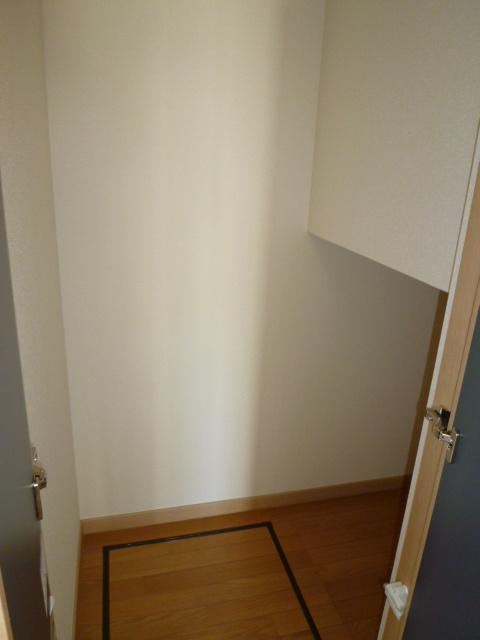 Receipt. Stairs under storage