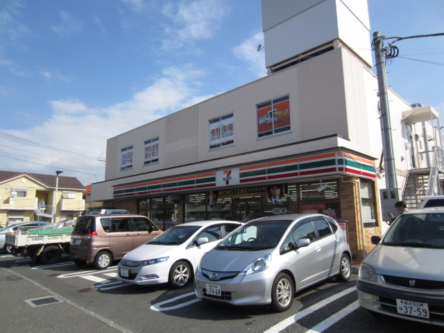Convenience store. Seven-Eleven Yokosuka Miharu 5-chome up (convenience store) 756m