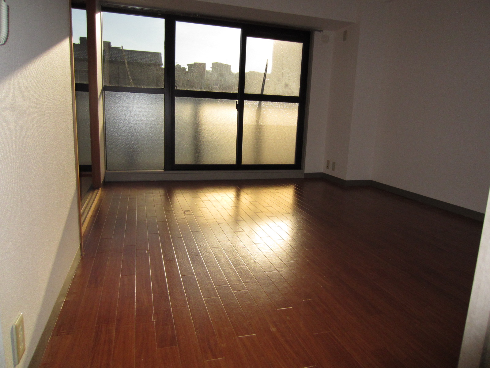 Living and room. 10 Pledge of living!