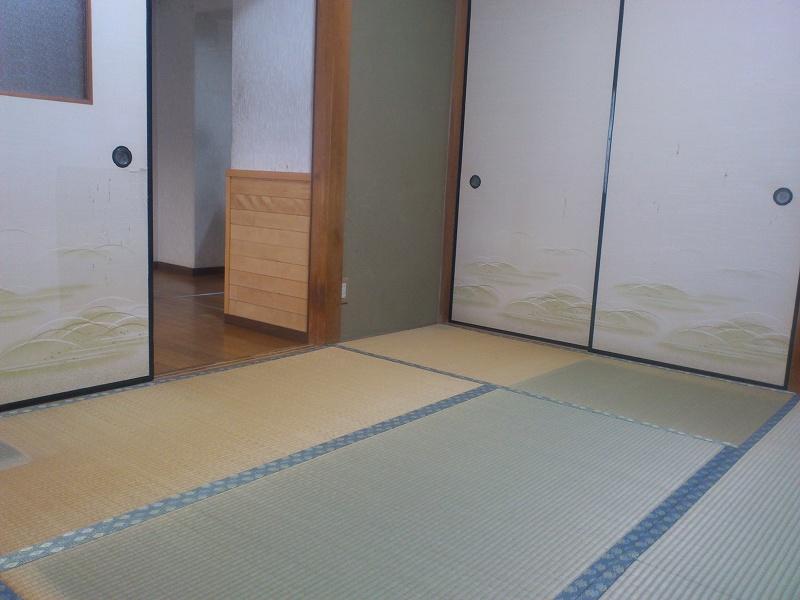 Other. Japanese-style room is a window many may be well-ventilated