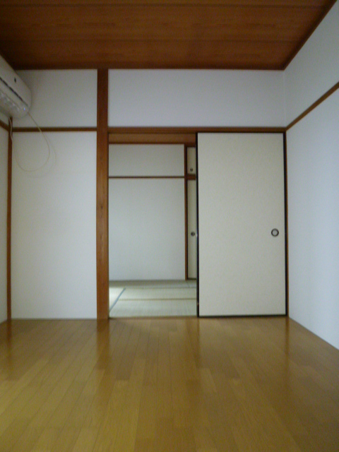 Other. Is a 12-tatami Japanese-style and Western-style