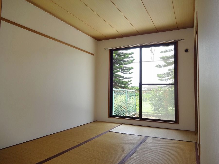 Other room space. 6 Pledge Japanese-style room