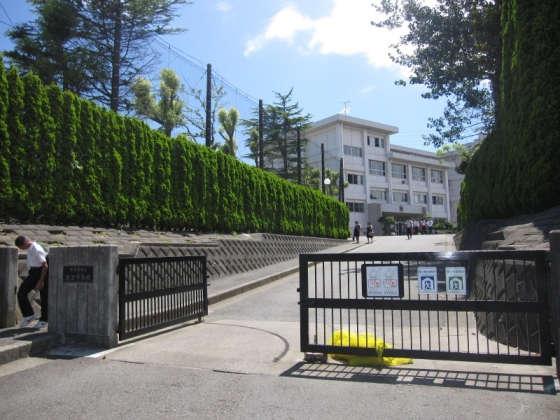 Junior high school. 1250m to Yokosuka Municipal Kinugasa junior high school