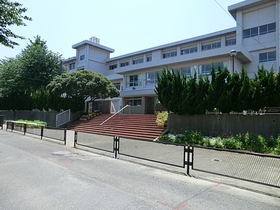 Junior high school. 490m to Yokosuka Municipal Shinmei junior high school (junior high school)
