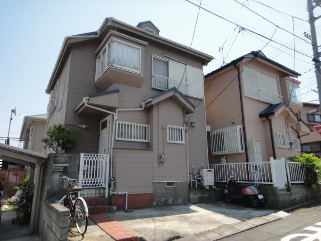 Local appearance photo. A quiet subdivision of Awata.