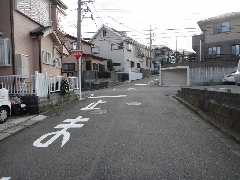 Local appearance photo. Frontal road, Parking a breeze in width about 6m