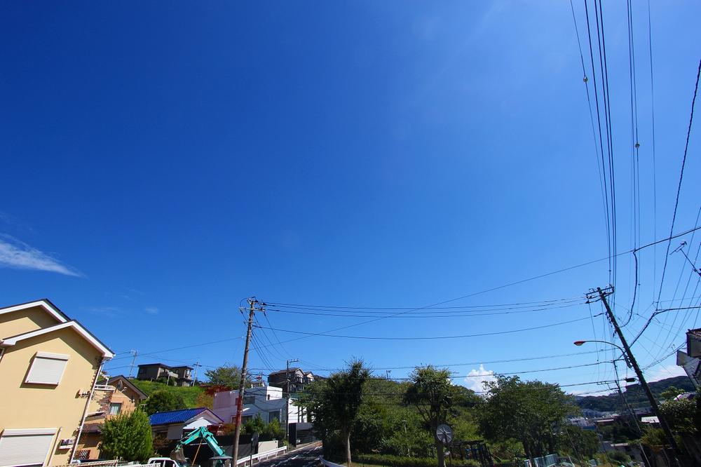 View photos from the dwelling unit. View from local (09 May 2013) Shooting