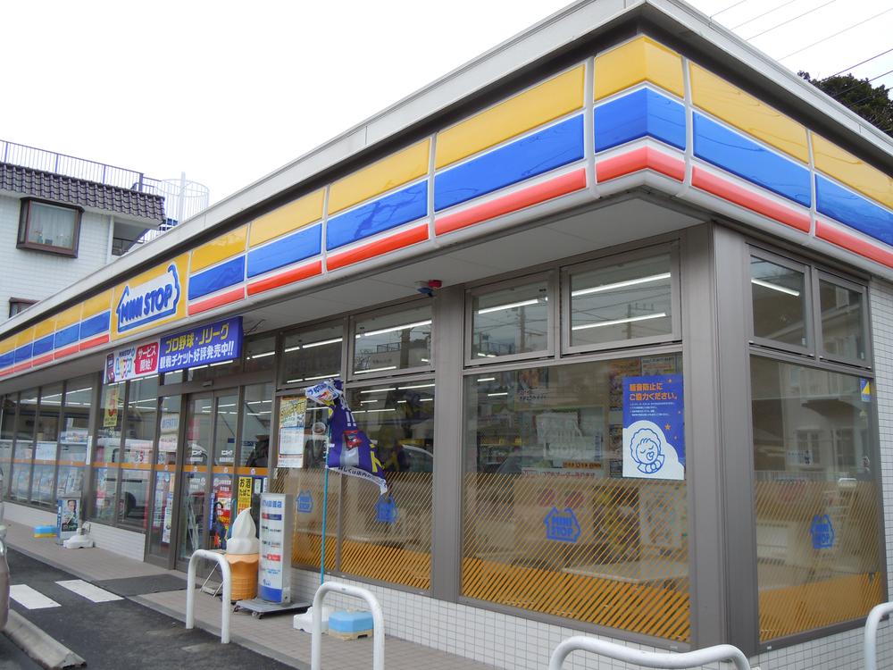 Convenience store. MINISTOP 790m to Yokosuka Negishi-cho shop