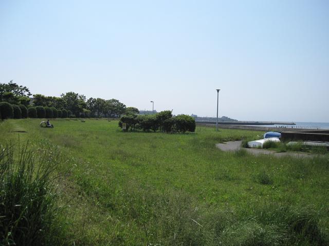 park. 2268m to Tomiura park