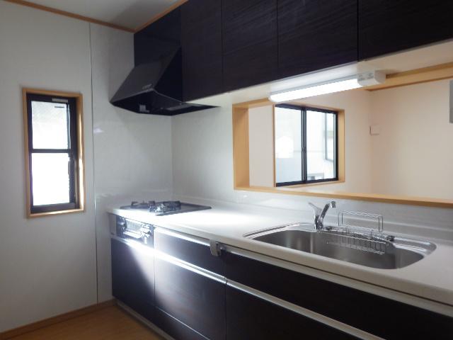 Other. Pullout of face-to-face system Kitchen