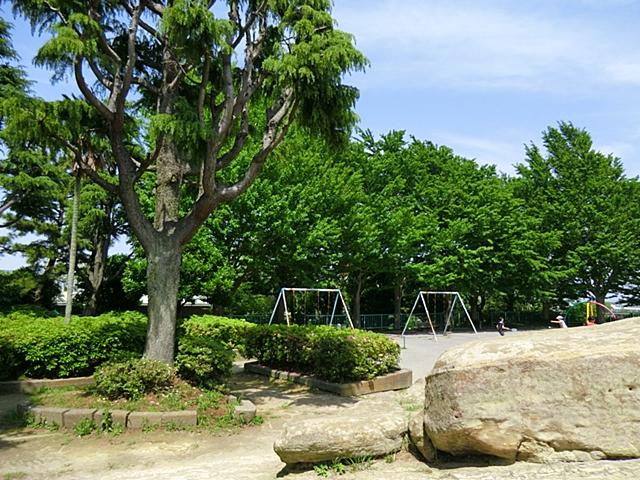 park. 640m to Takatori park